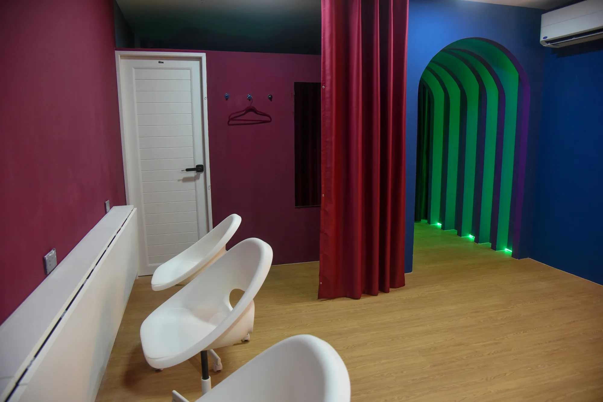 Lounge — Sapphire Tunnel LED-lit archway